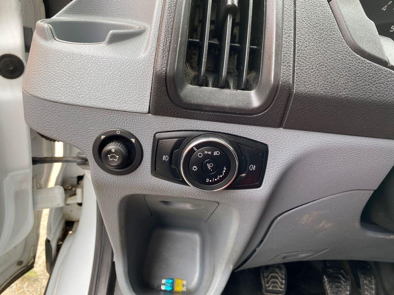 Curtain side van Ford Transit 2,0 tdci - Pritsche, Plane + sleeping cabin: picture 12