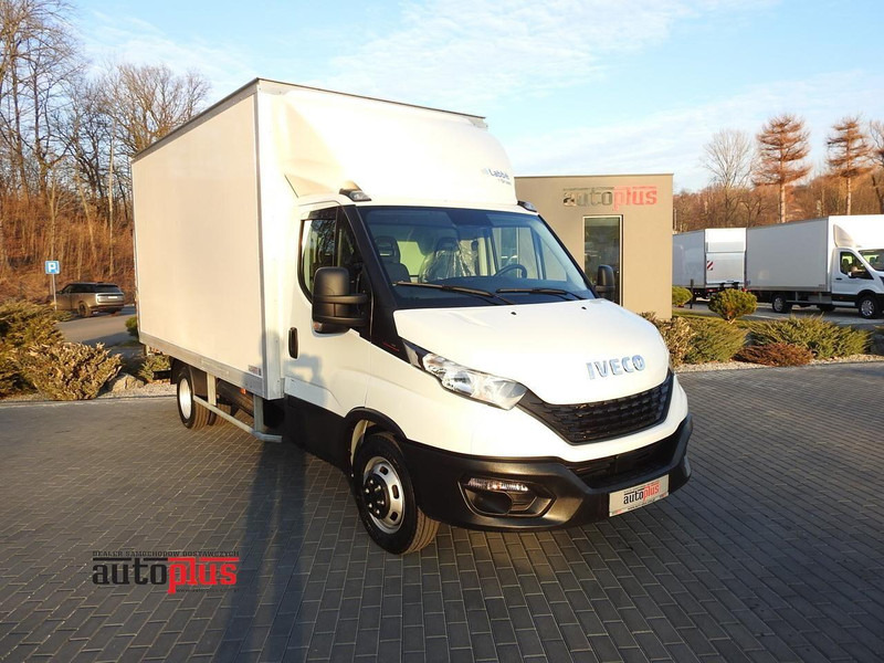 Iveco DAILY 35S16 KONTENER WINDA 8 PALET TEMPOMAT KLIMATYZACJA BLIŹNIA - Box van: picture 1 Iveco DAILY 35S16 KONTENER WINDA 8 PALET TEMPOMAT KLIMATYZACJA BLIŹNIA - Box van: picture 1