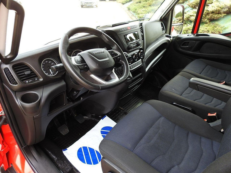 Iveco DAILY 35S18 PLANDEKA 10 PALET WEBASTO KLIMATYZACJA TEMPOMAT LEDY - Box truck: picture 2 Iveco DAILY 35S18 PLANDEKA 10 PALET WEBASTO KLIMATYZACJA TEMPOMAT LEDY - Box truck: picture 2