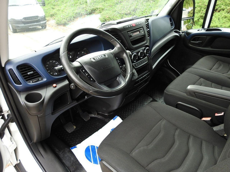 Iveco DAILY 35S18 PLANDEKA WINDA 8 PALET TEMPOMAT KLIMATYZACJA 180KM - Box truck: picture 2 Iveco DAILY 35S18 PLANDEKA WINDA 8 PALET TEMPOMAT KLIMATYZACJA 180KM - Box truck: picture 2