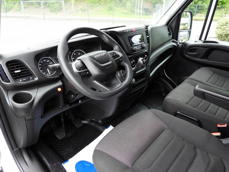 Iveco DAILY 35S18 PLANDEKA WINDA 8 PALET WEBASTO TEMPOMAT LEDY KLIMATY - Curtain side van: picture 2 Iveco DAILY 35S18 PLANDEKA WINDA 8 PALET WEBASTO TEMPOMAT LEDY KLIMATY - Curtain side van: picture 2