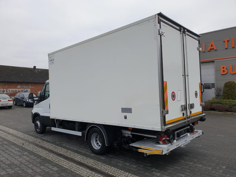 Iveco DAILY 60C15 60-150 TWO-CHAMBER REFRIGERATOR CONTAINER ISOTHERM F - Refrigerated van: picture 4 Iveco DAILY 60C15 60-150 TWO-CHAMBER REFRIGERATOR CONTAINER ISOTHERM F - Refrigerated van: picture 4
