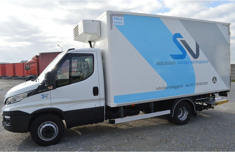 Iveco DAILY 60C15 REFRIGERATOR + SIDE AND REAR DOORS, LIFT FOLDED UNDE - Refrigerator truck: picture 2 Iveco DAILY 60C15 REFRIGERATOR + SIDE AND REAR DOORS, LIFT FOLDED UNDE - Refrigerator truck: picture 2