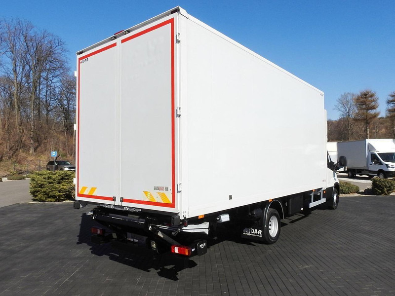Iveco DAILY 70C18 KONTENER WINDA 14 PALET WEBASTO TEMPOMAT NAWIGACJA L - Box truck: picture 3 Iveco DAILY 70C18 KONTENER WINDA 14 PALET WEBASTO TEMPOMAT NAWIGACJA L - Box truck: picture 3