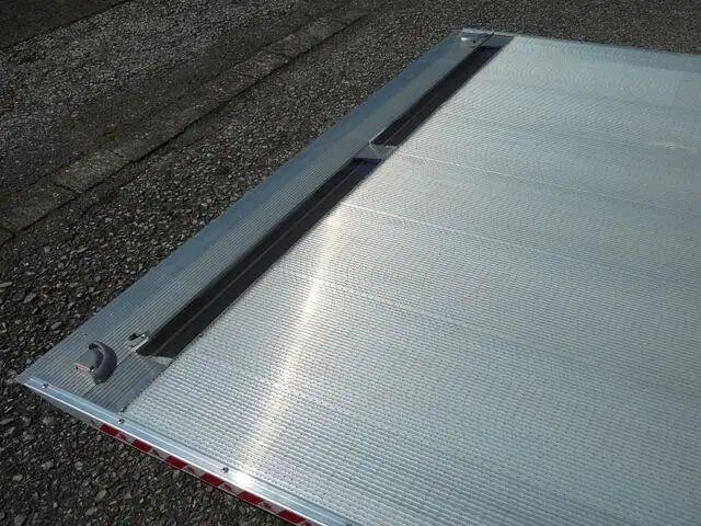 Iveco Daily 70C18 - Koffer+tail lift on lease Iveco Daily 70C18 - Koffer+tail lift: picture 13 Iveco Daily 70C18 - Koffer+tail lift on lease Iveco Daily 70C18 - Koffer+tail lift: picture 13