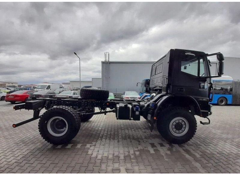Iveco EuroCargo 4x4 ML150E28WS Chassis - Cab chassis truck: picture 4 Iveco EuroCargo 4x4 ML150E28WS Chassis - Cab chassis truck: picture 4