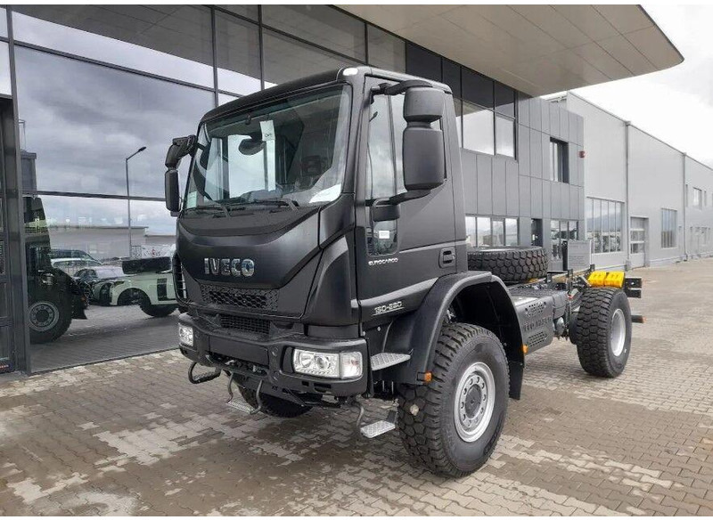 Iveco EuroCargo 4x4 ML150E28WS Chassis - Cab chassis truck: picture 1 Iveco EuroCargo 4x4 ML150E28WS Chassis - Cab chassis truck: picture 1