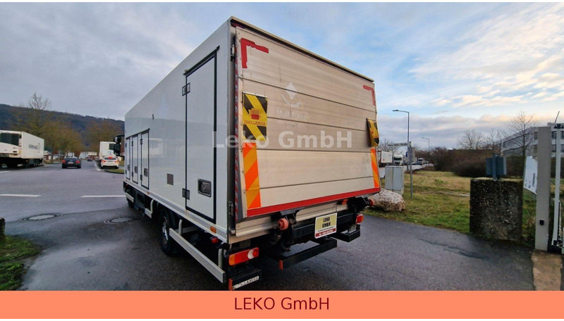 Iveco Eurocargo 120 E 22 - Refrigerator truck: picture 5 Iveco Eurocargo 120 E 22 - Refrigerator truck: picture 5