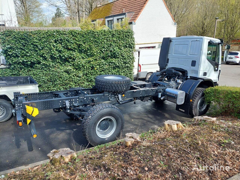 Iveco ML 150E24WS 4x4 - Cab chassis truck: picture 3 Iveco ML 150E24WS 4x4 - Cab chassis truck: picture 3