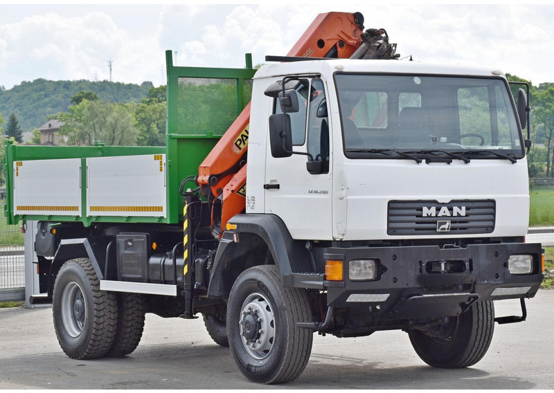 MAN LE 18.280 Kipper 3,70 m + PK 9501 /4x4 - Tipper, Crane truck: picture 3 MAN LE 18.280 Kipper 3,70 m + PK 9501 /4x4 - Tipper, Crane truck: picture 3