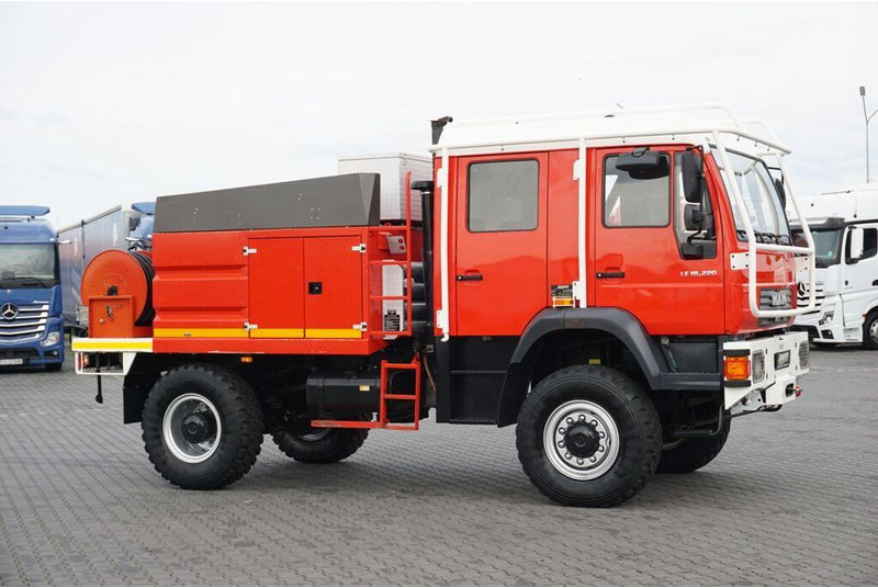 MAN / LE 220 / 4 X 4 / DOKA / STRAŻ POZARNA - Fire truck: picture 4 MAN / LE 220 / 4 X 4 / DOKA / STRAŻ POZARNA - Fire truck: picture 4