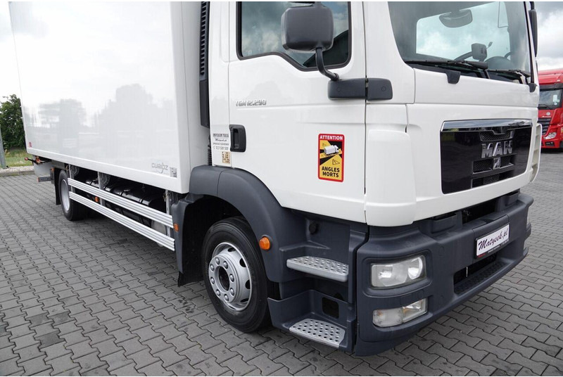 MAN TGM 12.290 / 4x2 / CHŁODNIA 6,5 M / AGREGAT THERMO KING T-600 R - Refrigerator truck: picture 5 MAN TGM 12.290 / 4x2 / CHŁODNIA 6,5 M / AGREGAT THERMO KING T-600 R - Refrigerator truck: picture 5