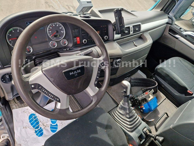 Dropside/ Flatbed truck, Crane truck MAN TGS 18.360 Platform Crane HMF 2820: picture 10