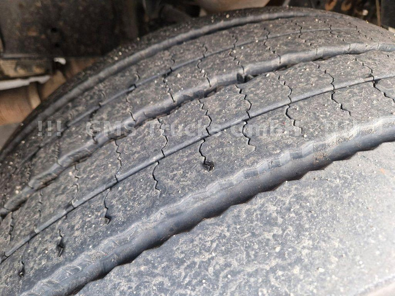 Dropside/ Flatbed truck, Crane truck MAN TGS 18.360 Platform Crane HMF 2820: picture 20