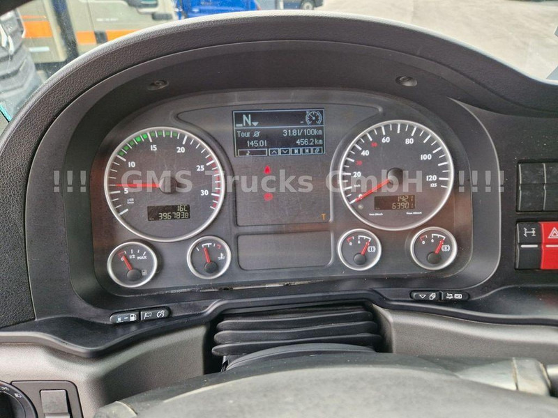 Dropside/ Flatbed truck, Crane truck MAN TGS 18.360 Platform Crane HMF 2820: picture 16