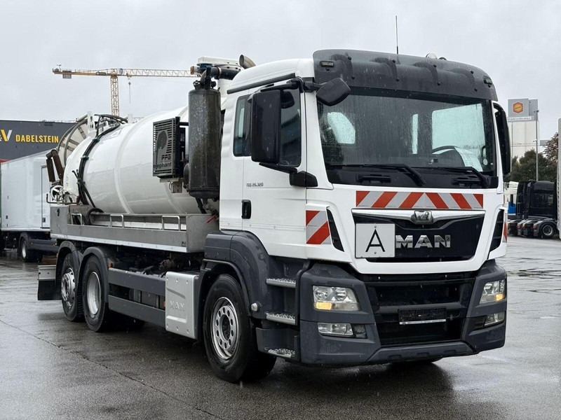 MAN TGS 26.320 - Vacuum truck - Vacuum truck: picture 2 MAN TGS 26.320 - Vacuum truck - Vacuum truck: picture 2