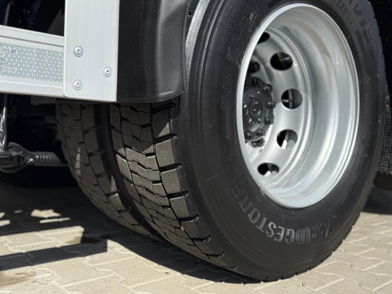 Dropside/ Flatbed truck, Crane truck MAN TGS TGX 26.360 / E6 / 143tys km !!! skrzynia + żuraw HMF / manua: picture 19 Dropside/ Flatbed truck, Crane truck MAN TGS TGX 26.360 / E6 / 143tys km !!! skrzynia + żuraw HMF / manua: picture 19