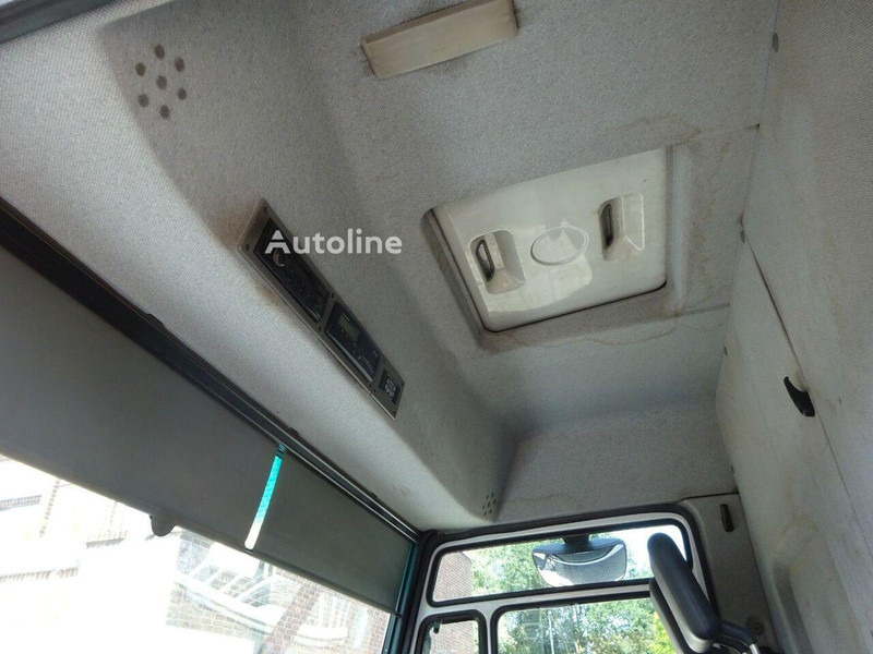 Box van Mercedes-Benz 616D Vario - Box truck: picture 16