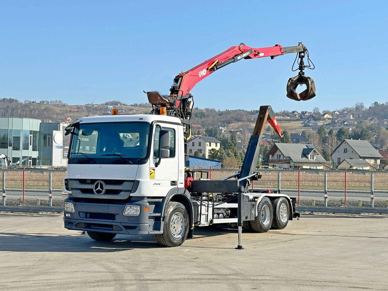 Mercedes-Benz ACTROS 2544 * ABROLLKIPPER * LHO L190Z(78) * TOP - Hook lift truck, Crane truck: picture 2 Mercedes-Benz ACTROS 2544 * ABROLLKIPPER * LHO L190Z(78) * TOP - Hook lift truck, Crane truck: picture 2