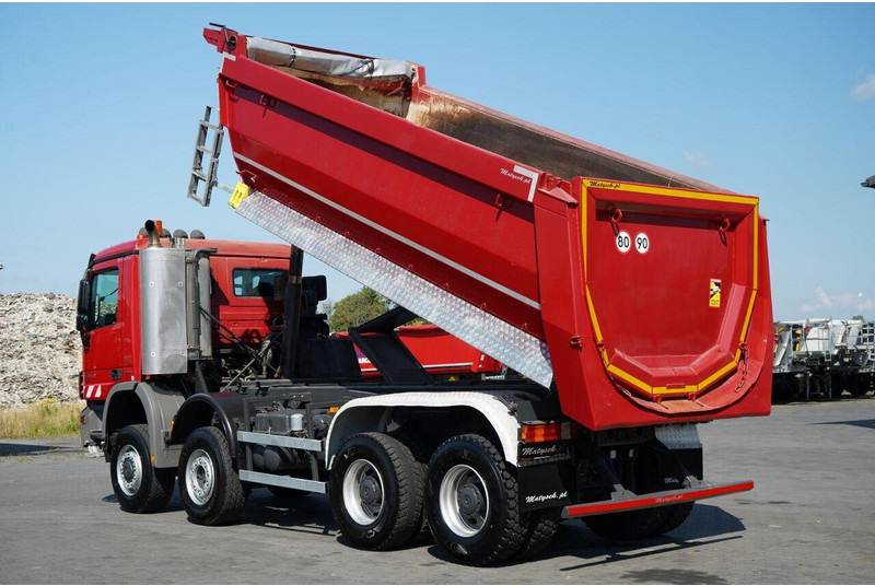 Mercedes-Benz ACTROS 4141 / 8X6 / WYWROTKA TYLNOZSYPOWA / MEILLER KIPPER 5.3M - Tipper: picture 4 Mercedes-Benz ACTROS 4141 / 8X6 / WYWROTKA TYLNOZSYPOWA / MEILLER KIPPER 5.3M - Tipper: picture 4