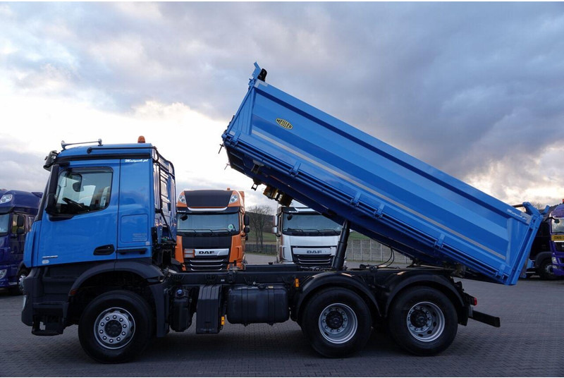 Mercedes-Benz AROCS 2636 / 6x4 / WYWROTKA 3 STRONNA / MEILLER KIPER / EURO 6 / - Tipper: picture 2 Mercedes-Benz AROCS 2636 / 6x4 / WYWROTKA 3 STRONNA / MEILLER KIPER / EURO 6 / - Tipper: picture 2