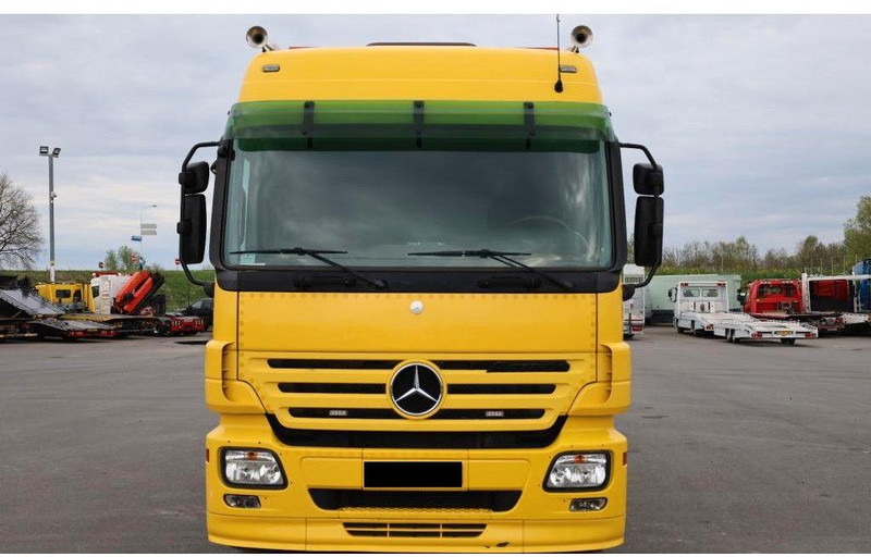 Mercedes-Benz Actros 2532 Vehicle transporter + crane Hiab 477EP-5 HiPro 6x2 - Autotransporter truck: picture 1 Mercedes-Benz Actros 2532 Vehicle transporter + crane Hiab 477EP-5 HiPro 6x2 - Autotransporter truck: picture 1