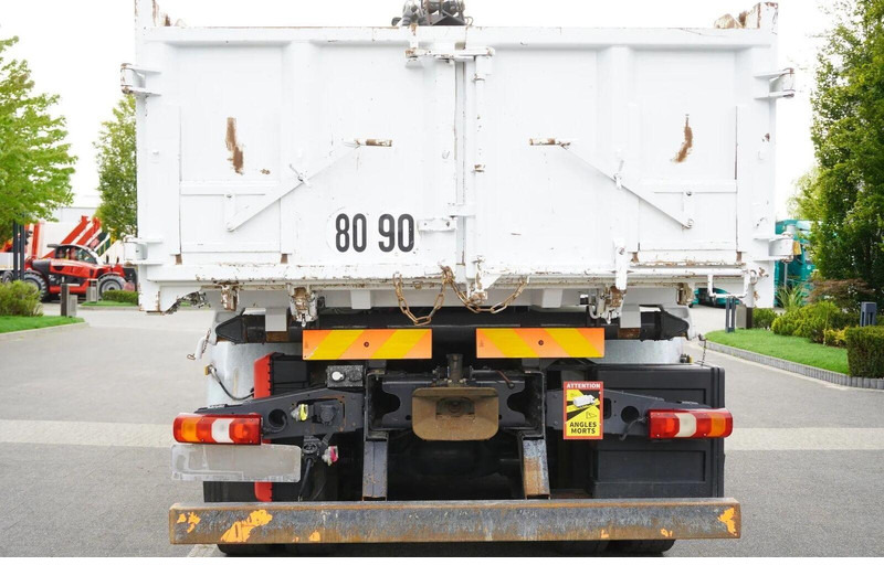 Tipper, Crane truck Mercedes-Benz Arocs 2636 - 3 way tipper + crane 6x4: picture 8