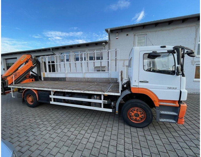 Mercedes-Benz Axor 1833 - Dropside/ Flatbed truck, Crane truck: picture 3 Mercedes-Benz Axor 1833 - Dropside/ Flatbed truck, Crane truck: picture 3