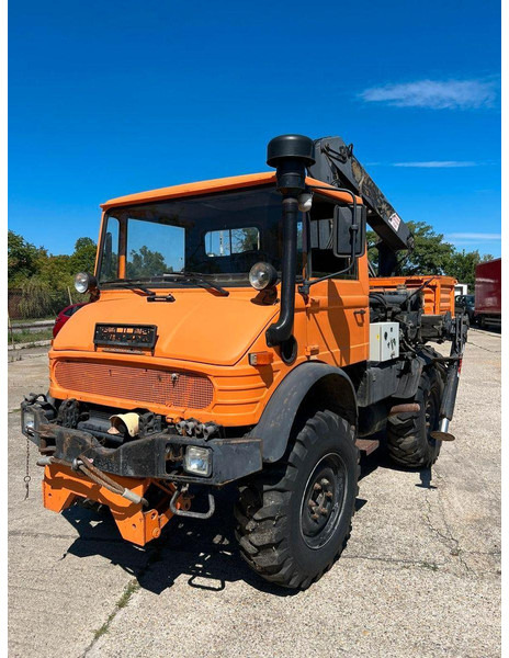 Mercedes-Benz UNIMOG - Tipper, Crane truck: picture 1 Mercedes-Benz UNIMOG - Tipper, Crane truck: picture 1