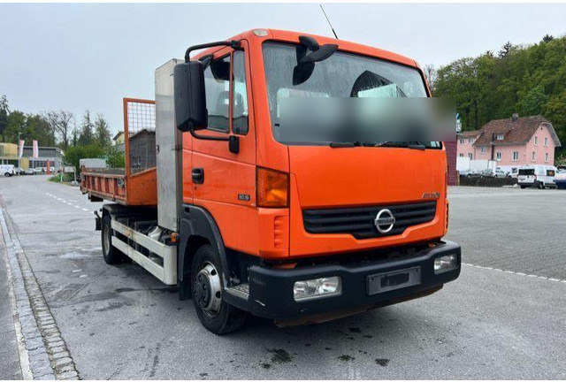 Nissan Atleon 80.19 - Hook lift truck+tipper - Hook lift truck: picture 4 Nissan Atleon 80.19 - Hook lift truck+tipper - Hook lift truck: picture 4