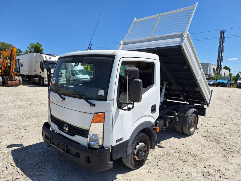 Nissan Cabstar 2,5 TDi - 3 sided Tipper - Tipper van: picture 2 Nissan Cabstar 2,5 TDi - 3 sided Tipper - Tipper van: picture 2