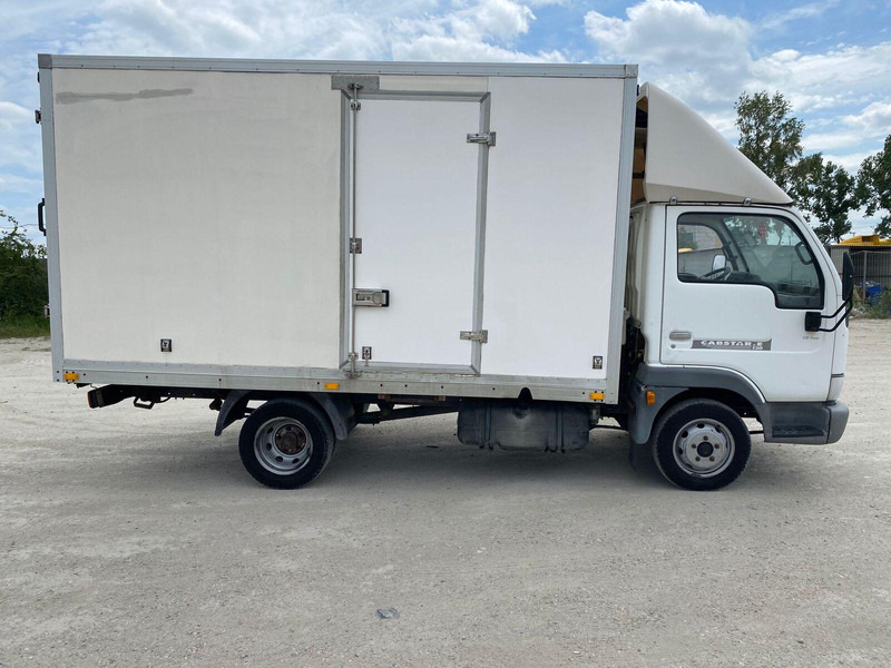 Nissan Cabstar 3,0 tdi Frigo + meat hook - 3,5t - Refrigerated van: picture 5 Nissan Cabstar 3,0 tdi Frigo + meat hook - 3,5t - Refrigerated van: picture 5