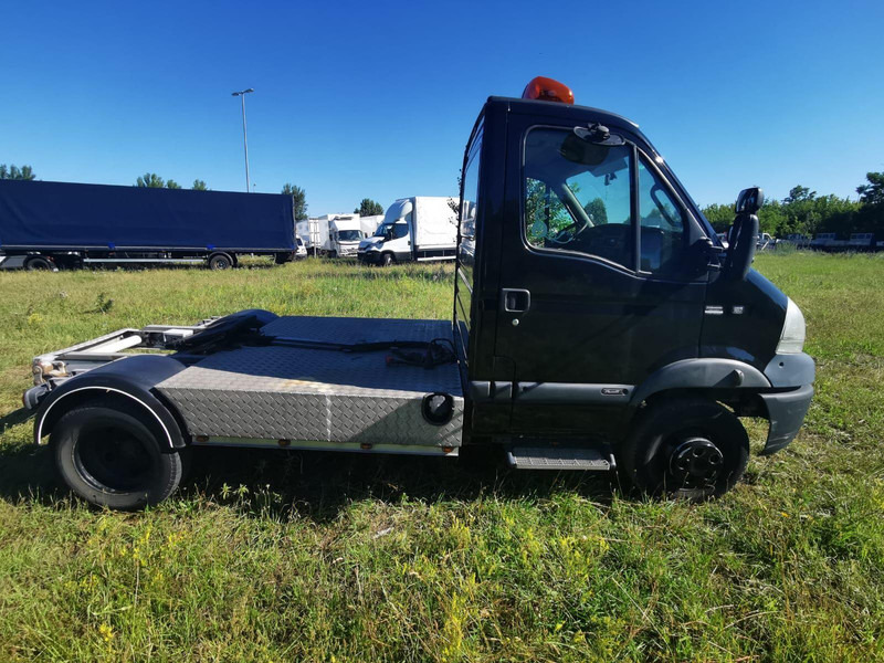 Renault MASCOTT 160 DXi - BE Mini Trekker - SZM - 3.5t - Mini artic tractor unit: picture 3 Renault MASCOTT 160 DXi - BE Mini Trekker - SZM - 3.5t - Mini artic tractor unit: picture 3