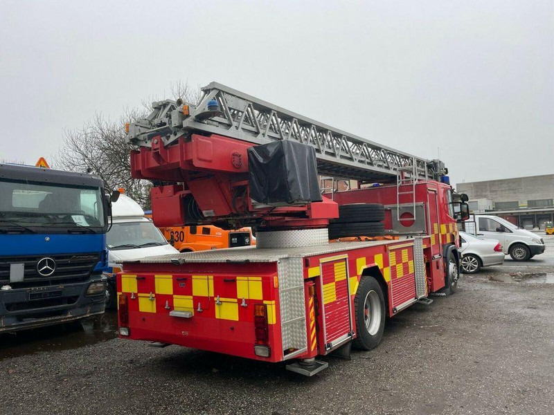 Scania P94-300 Emelőkosaras 33m - Truck mounted aerial platform: picture 3 Scania P94-300 Emelőkosaras 33m - Truck mounted aerial platform: picture 3