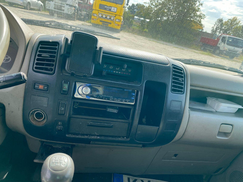 Toyota Dyna 100 3,0 D - Koffer on lease Toyota Dyna 100 3,0 D - Koffer: picture 14