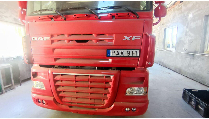 DAF XF 105.460 Lowdeck - MEGA - Tractor unit: picture 3 DAF XF 105.460 Lowdeck - MEGA - Tractor unit: picture 3
