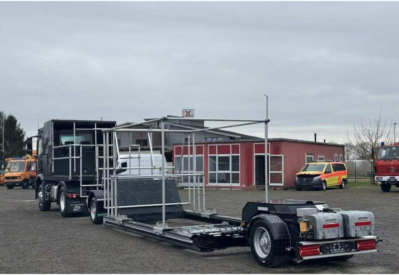 Mercedes-Benz Arocs 2143 Specialized for MOVIE production - Tractor unit: picture 3 Mercedes-Benz Arocs 2143 Specialized for MOVIE production - Tractor unit: picture 3