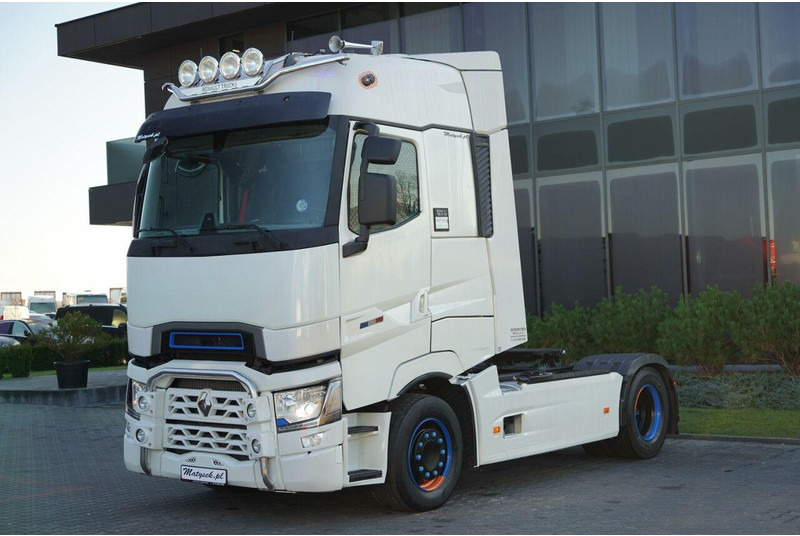 Renault T 520 / RETARDER / SKÓRY / LIMITED / TEAM ALPINE 52/99 - Tractor unit: picture 2 Renault T 520 / RETARDER / SKÓRY / LIMITED / TEAM ALPINE 52/99 - Tractor unit: picture 2