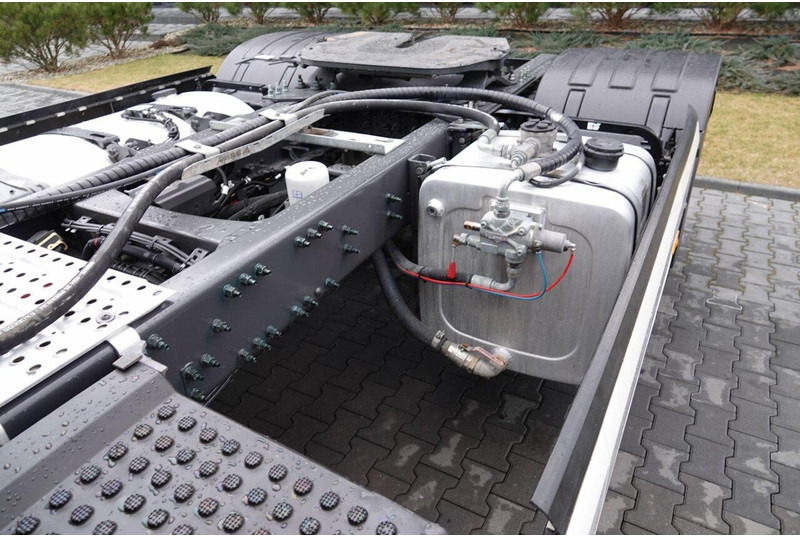 Tractor unit Volvo FH 500 / NISKA KABINA / HYDRAULIKA / 137.000 KM / OPONY 100% / P: picture 11