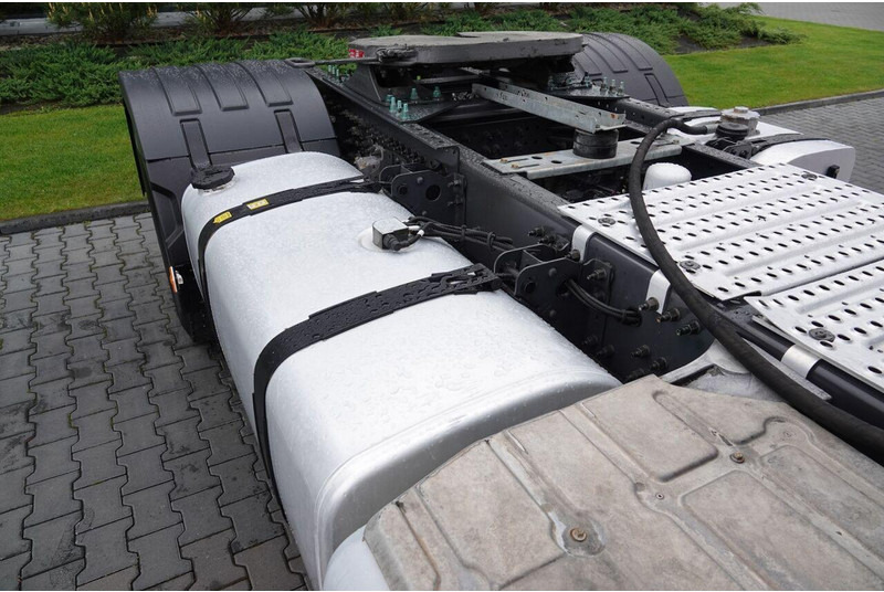 Tractor unit Volvo FH 500 / NISKA KABINA / HYDRAULIKA / PO KONTRAKCIE SERWISOWYM: picture 16