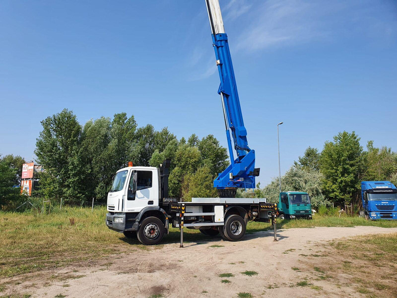 Iveco Eurocargo ML 180 E 24 - Bizocchi KJF 320 lifting basket 32 m - Truck, Crane truck: picture 2 Iveco Eurocargo ML 180 E 24 - Bizocchi KJF 320 lifting basket 32 m - Truck, Crane truck: picture 2