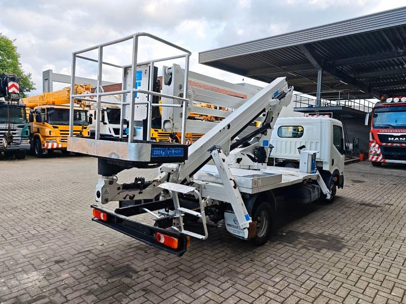Nissan Cabstar 35.11 - Lifting basket truck - Truck, Crane truck: picture 3 Nissan Cabstar 35.11 - Lifting basket truck - Truck, Crane truck: picture 3