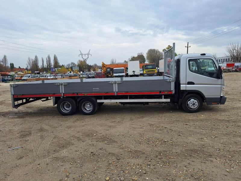 Mitsubishi Canter 3,0 d BE Clixtar Trekker + Veldhuizen BE Clixtar Pritsch - Van: picture 4 Mitsubishi Canter 3,0 d BE Clixtar Trekker + Veldhuizen BE Clixtar Pritsch - Van: picture 4