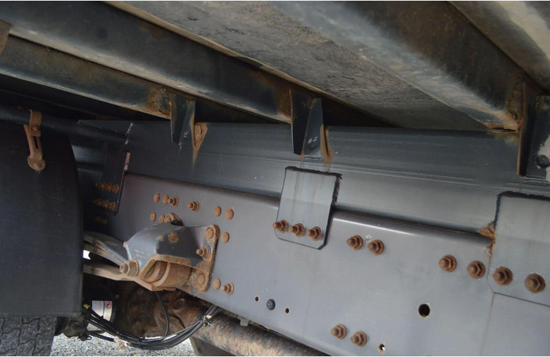 Volvo FE 18.320 FLATBED CRANE - Dropside/ Flatbed truck, Crane truck: picture 5 Volvo FE 18.320 FLATBED CRANE - Dropside/ Flatbed truck, Crane truck: picture 5