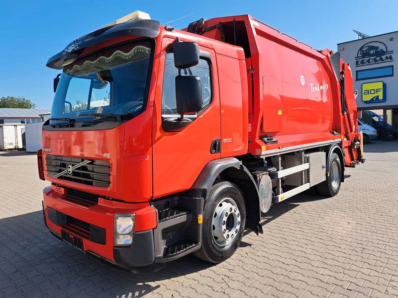 Volvo FE300 - Garbage truck: picture 2 Volvo FE300 - Garbage truck: picture 2
