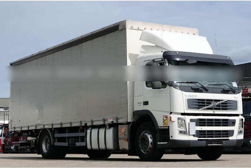 Volvo FM 300 - Curtain side truck - Curtainsider truck: picture 2 Volvo FM 300 - Curtain side truck - Curtainsider truck: picture 2