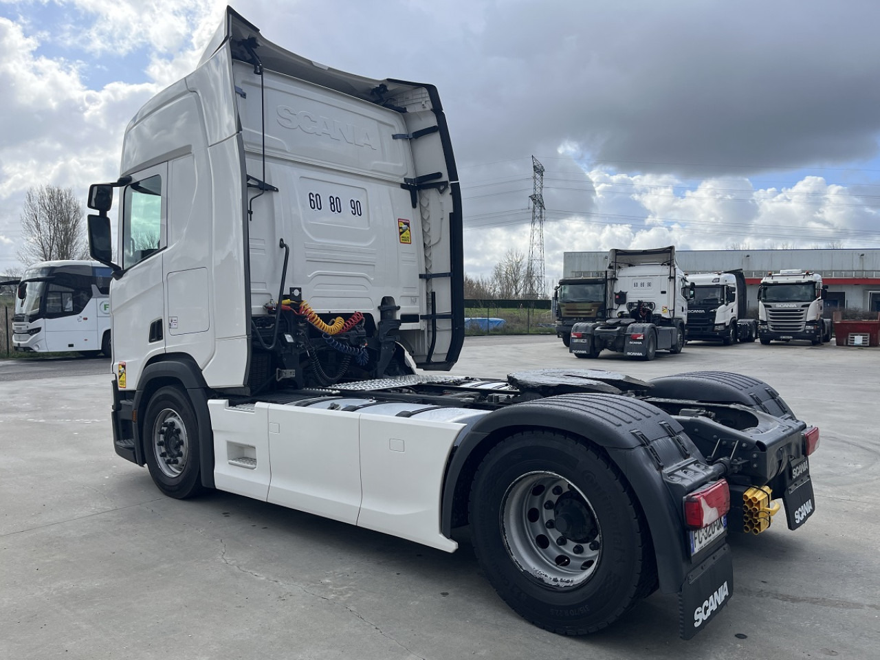 SCANIA R 450 A4x2NA - Tractor unit: picture 3 SCANIA R 450 A4x2NA - Tractor unit: picture 3