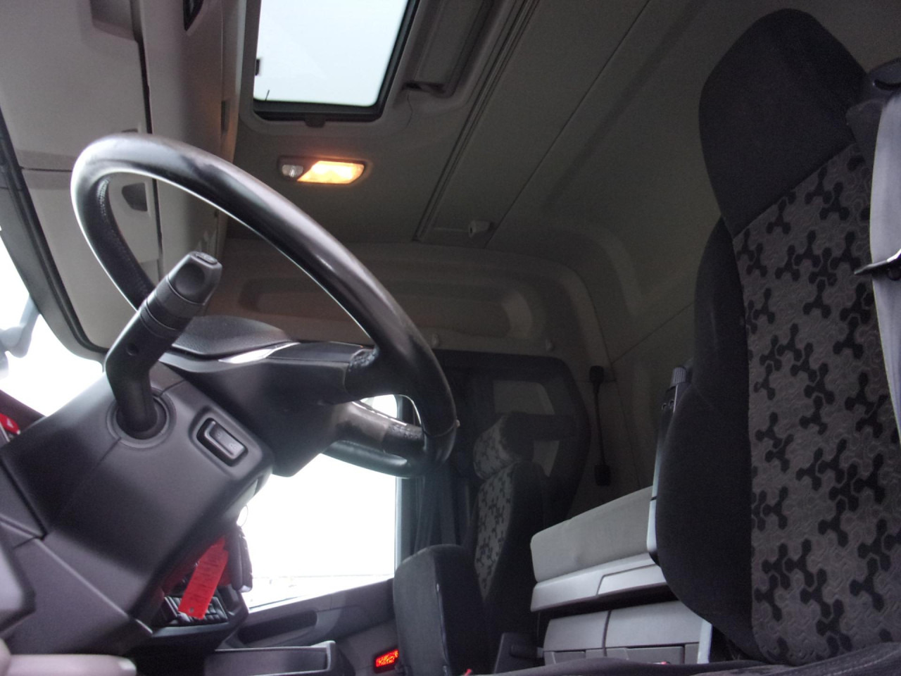 SCANIA R 410 A4x2NA - Tractor unit: picture 2 SCANIA R 410 A4x2NA - Tractor unit: picture 2