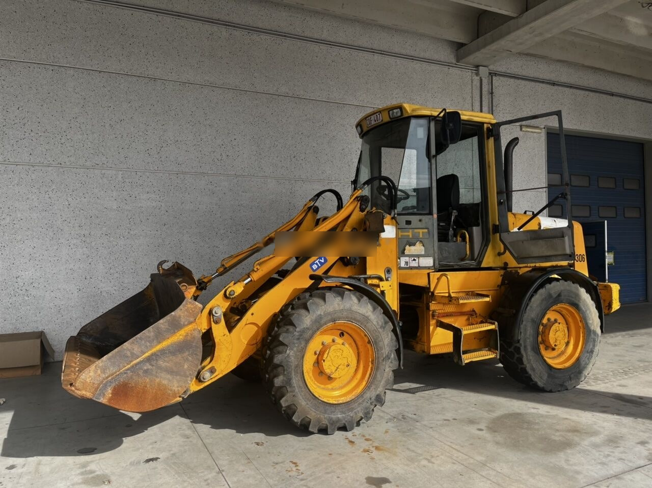 JCB 411 - Wheel loader: picture 1 JCB 411 - Wheel loader: picture 1
