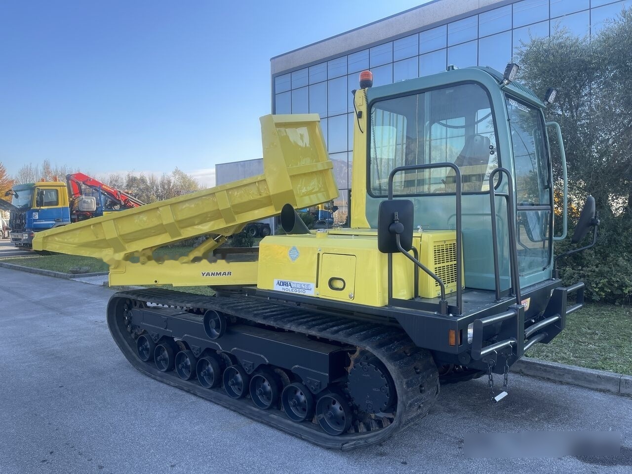 Yanmar C50 - Crawler dumper: picture 1 Yanmar C50 - Crawler dumper: picture 1